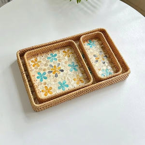 Panier de rangement en mosaïque de coquille de rotin coloré en gros d'usine plateau respectueux de l'environnement tissé à partir de matériaux naturels du Vietnam - Product Image 2