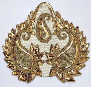 Beaux napperons perlés fabriqués à la main pour centre de table et cuisine avec des feuilles d'or supplémentaires en cuivre doré et blanc - Product Image 1
