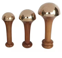 Bâtonnet Kansa ayurvédique de taille moyenne avec poignée en forme de paume pour le visage et le corps par saniya handicraft