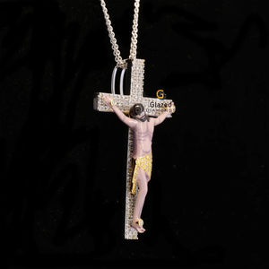 Pendentif Jesus Iced Out personnalisé hip hop exceptionnel en or jaune 10 carats, diamants de clarté VV cultivés en laboratoire, taille brillante ronde - Product Image 4