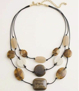 Collier en corne de buffle vintage fait à la main pour femmes et enfants, bijoux de mode en gros - Product Image 1