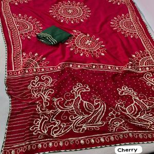 Fabricante de Saris de Seda Vichitra con Diseño Evergreen, con Trabajo Bandhej y Gotapatti, Exportador de Moda Femenina de Surat - Product Image 1