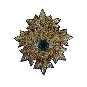 Broche de sécurité en forme de rose avec broderie et perles, en tissu, design personnalisable - Product Image 2