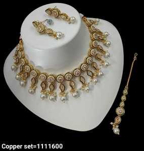 ENSEMBLE DE BIJOUX INDIENS TRADITIONNELS ET À LA MODE EN CUIVRE ENSEMBLE DE BIJOUX DE MARIAGE POUR FEMMES BOUCLES D'OREILLES ET COLLIER - Product Image 4