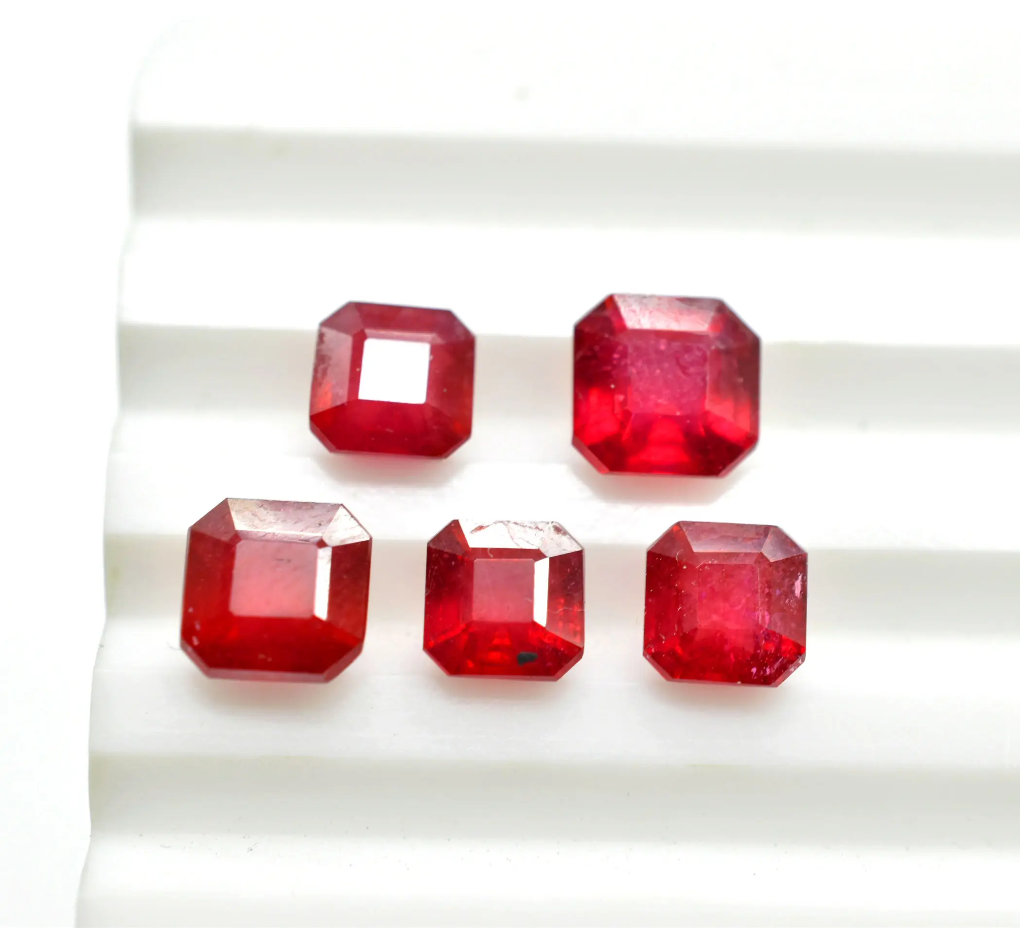 Ruby batu permata Natural segi delapan persegi kualitas terbaik 3 mm sampai 20 mm batu permata longgar untuk perhiasan cincin liontin kalung.