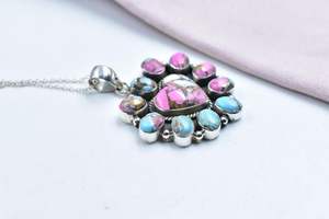 Pendentif dahlia de barbe à papa fait main en argent sterling avec chaîne réglable - Product Image 5