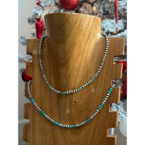 Collar de Perlas con Cuentas de Turquesa Kingman Navajo y Plata de Ley, Colección de Collares Finos con Cuentas - Product Image 2