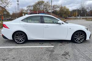 Lexus IS 300 F Sport 2017 Usado, Motor V6 de 3.5 Litros - Product Image 2