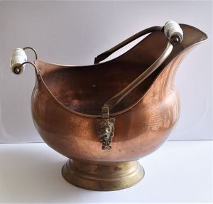 Seau décoratif à charbon en cuivre avec bord large et bol profond, idéal pour améliorer les arrangements de cheminée. - Product Image 4