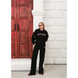 Ensemble de survêtement avec imprimé texte noir et pantalon palazzo à jambes larges - Noir - Product Image 1
