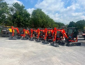รถขุดตีนตะขาบ Kubota U27-4 มือสองและใหม่ประสิทธิภาพสูง และ รถขุดตีนตะขาบ Kubota U50-5 1 คัน รถขุดขนาดเล็ก บุ้งกี๋ 0.22 ลูกบาศก์เมตร รับน้ำหนักได้มาก - Product Image 1