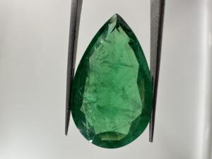 Color verde vivo de grado superior de calidad superior sin tratar AAA Natural Zambian Pear Cut 11,60 quilates para uso de joyería de gama alta - Product Image 4