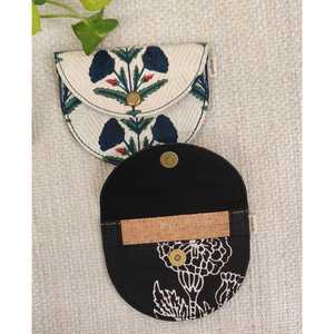 Ensemble de 2 mini-portefeuilles bohèmes Poppy avec décoration florale, en tissu, emplacements pour cartes et espace pour l'argent liquide, forme ronde - Product Image 2