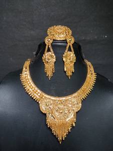 Wholesale Suppliers Necklace Earrings Ring <b>Set</b> with 22K Gold Plated Luxury Style <b>Jewelry</b> <b>Set</b> <b>for</b> Sale <b>Women</b> Wearing <b>Jewelry</b> <b>Set</b> - Product Image 4