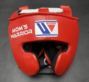 Protège-tête de boxe en cuir rouge personnalisable de haute qualité pour les arts martiaux et l'entraînement de fitness - Product Image 1