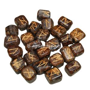 Juego de piedras de runas, Cuarzo Rosa, Futhark - Product Image 4