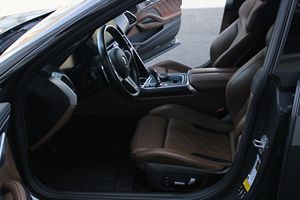 IMPRESIONANTE BMW M8 Competition Gran Coupé 2021, Motor V8 Twin-Turbo, Tracción en las Cuatro Ruedas - Product Image 2