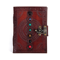 Carnet de notes en cuir fait main avec pierres de chakra gravées et cristaux, idéal pour le bureau, l'université, la poésie et le croquis