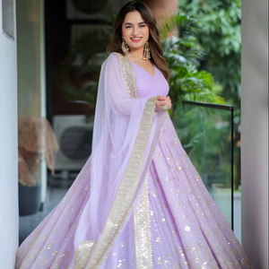 Traje Anarkali de Diseño Étnico Indio de Lujo para Mujer, Traje de Tres Piezas con Bordado, Manga Larga, Georgette Sintética, Diseño VISHNU K - Product Image 1