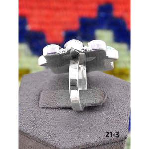 Bague ajustable en argent sterling et turquoise Paloma d'inspiration sud-ouest, bijou tendance en acier inoxydable avec sertissage clos, cadeau idéal - Product Image 3