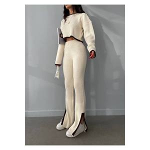 ชุดเสื้อและกางเกงถักคอปกทรงโอเวอร์ไซส์พร้อมดีเทลผ่าข้างสำหรับผู้หญิง ยี่ห้อ SAINT HOPE - Product Image 2