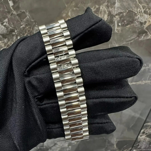 Montre personnalisée Bling Blink avec lunette entièrement sertie de diamants jaunes, cadran de date, tendance, montre en diamant personnalisée, cadeau pour homme - Product Image 4