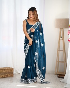 Georgette douce de qualité supérieure avec des paillettes travail Saree femme fabricant et fournisseur de mode de Surat - Product Image 4