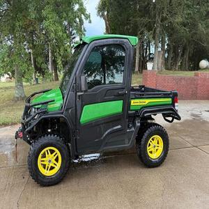 Bon état, John Deeree GATOR XUV 835R 4WD, différentiel automatique, verrouillage, qualité supérieure, véhicule utilitaire, route, moteur 4 temps - Product Image 4