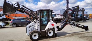 Chargeur sur pneus et chargeur frontal d'occasion 4x4 HIDROMEK HMK 62T - Product Image 2