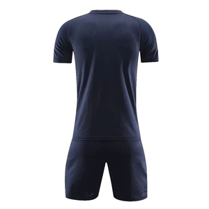 2025 nouvel uniforme de football personnalisé pour hommes uniformes en tissu Polyester respirant de haute qualité ensemble pour uniforme de football d'équipe - Product Image 2
