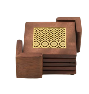 Posavasos Redondo Decorativo Hecho a Mano de Madera de Nogal Ecológico Contemporáneo Personalizado para Té - Product Image 4