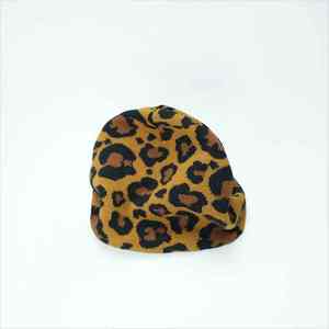 Gorro de invierno ligero y elástico, diseñado para fitness, correr y actividades al aire libre, que ofrece calidez sin pesar. - Product Image 2