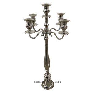 Candelabro alto plateado de 5 brazos con portavelas votivo de vidrio, candelabros hechos a mano de aluminio niquelado brillante para Decoración - Product Image 4