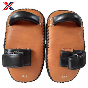 2024 Phòng Tập Thể Dục Tập Thể Dục Tốt Bán Mới Nhất Phong Cách Cong Nâu Đen Chính Hãng Da Đào Tạo Đấm Bốc Đá Lá Chắn - Product Image 4