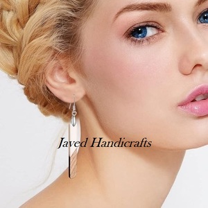 ต่างหูเรซินคุณภาพสูงงานฝีมือแนววินเทจทำจากหินมุกทำจากไม้สไตล์อินเดียมีดีไซน์ใหม่ - Product Image 2