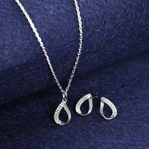 Conjunto de Joyería Nupcial Clásico con Diseño de Gota de Lluvia en Plata, Diamantes con Corte Pera y Circonitas, con Baño de Oro Rosa, Ideal para Bodas y Fiestas, Regalo Perfecto - Product Image 2