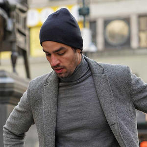 Gorros de Punto Acrílicos Color Gris de Secado Rápido para Invierno, Gorros de Lana Casuales y Modernos para Hombre - Product Image 6