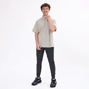 T-shirt de performance sportive 100% coton pour hommes manches courtes personnalisées avec tissu respirant gaufré couleur unie conception de col personnalisée - Product Image 1