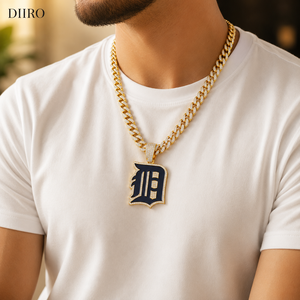 Collar con colgante de moissanita chapado en oro estilo hip hop con dije de letra negra para hombre, para uso diario. - Product Image 3