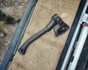 Hacha Tomahawk de Acero Forjado Industrial Hecha a Mano, para Campamento y Caza, Opción de Logotipo Personalizado, Mango de Madera Profesional de Alta Calidad - Product Image 4