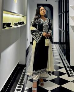 Realza la Belleza de tu Armario: Conjunto de Salwar Kameez de Seda CHINON para Mujer, Recién Lanzado, Diseño Reversible, Ideal para Fiestas, Estilo Casual, Digital - Product Image 4