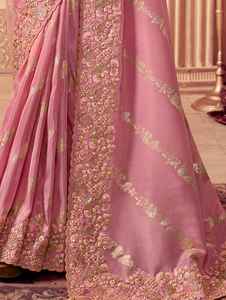 Último diseñador suave Georgette bordado floral Zari trabajo Sari por Fab Zone - Product Image 4