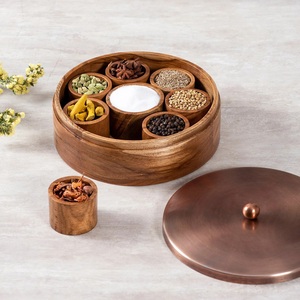 Boîte à herbes et épices en bois traditionnelle pour l'organisation de la cuisine Outils à épices essentiels - Product Image 4