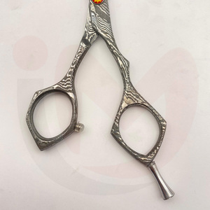 กรรไกรตัดผมมืออาชีพ ใบมีดเหล็กดามัสกัสแท้ ตรงคม ทนทาน สำหรับตัดผม - Product Image 2