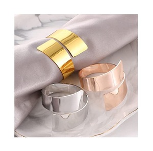 Nouveaux Anneaux de Serviette Décoratifs Classiques en Laiton Écologique pour la Maison – Collection Luxe Mariage & Décoration Intérieure 2 Frères - Product Image 1