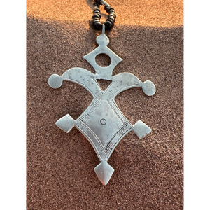 Joyería Coleccionable Vintage Tuareg de Estilo Transcultural - Product Image 1