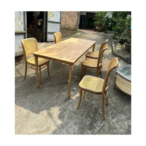 Nuevas colecciones Silla de ratán 2025 Silla de ratán apilable francesa de madera maciza con respaldo de ratán Sillas de restaurante de café de madera-Silla de ratán Vietnam - Product Image 1