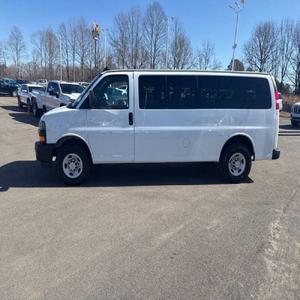 PRECIO PERFECTO PARA Chevrolet Express 2024 - Product Image 3