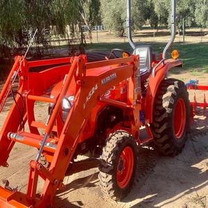 เครื่องยนต์กำลังสูงสำหรับรถแทรกเตอร์ตีนตะขาบ L3200D คูโบต้าทนทานสำหรับงานฟาร์มทุกประเภท - Product Image 1