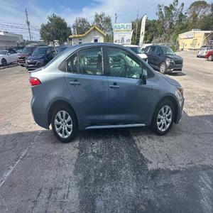 Toyota Corolla 2025 en perfecto estado - Product Image 2